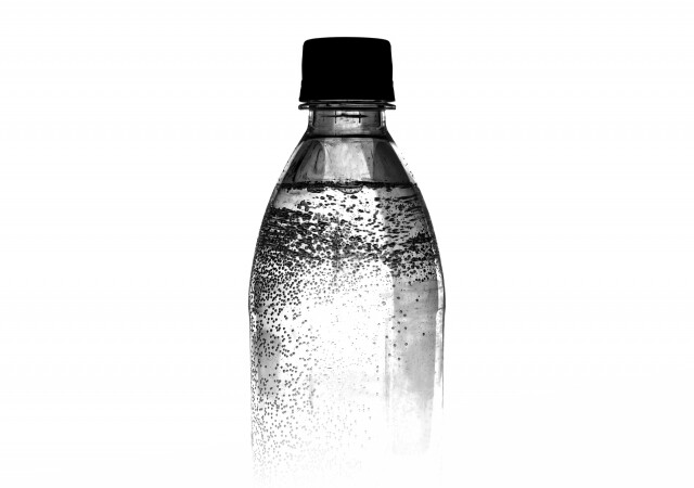 ペットボトル炭酸水